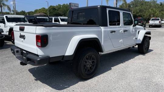 2024 Jeep Gladiator