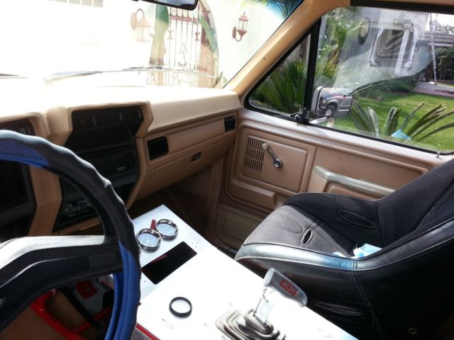 1985 ford bronco 4x4