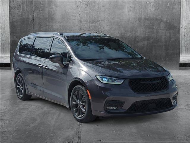 2021 chrysler pacifica touring l