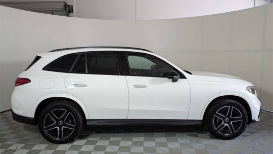 2025 Mercedes-Benz GLC