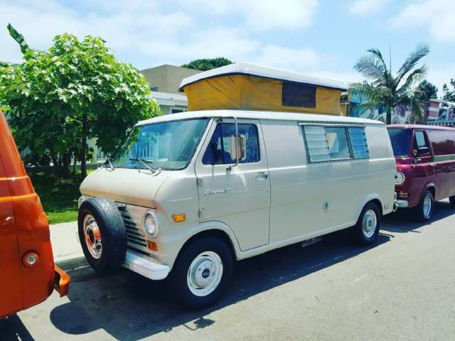 1968 ford poptop supervan,302 v8,no rust,very original,cool surf van, no reserve