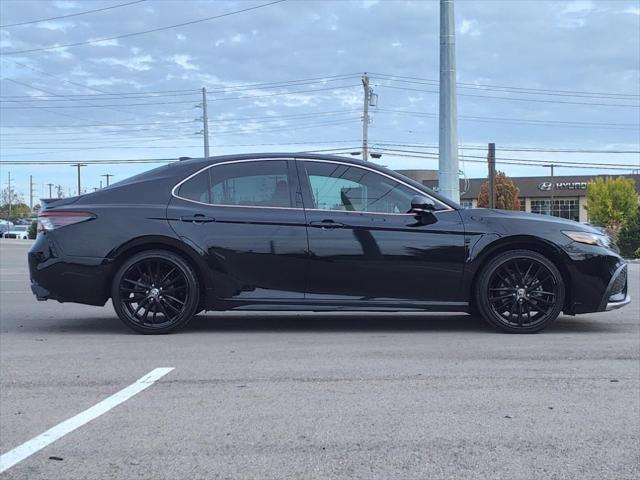 2022 toyota camry xse