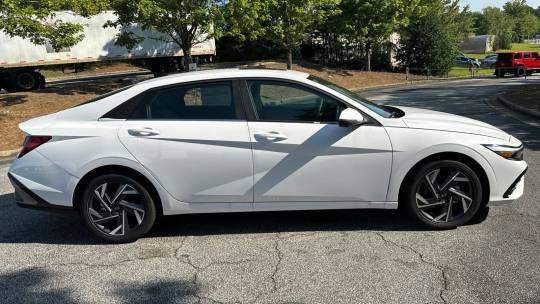 2024 Hyundai Elantra