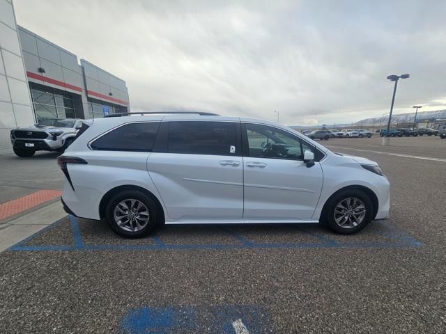2023 toyota sienna xle 7 passenger
