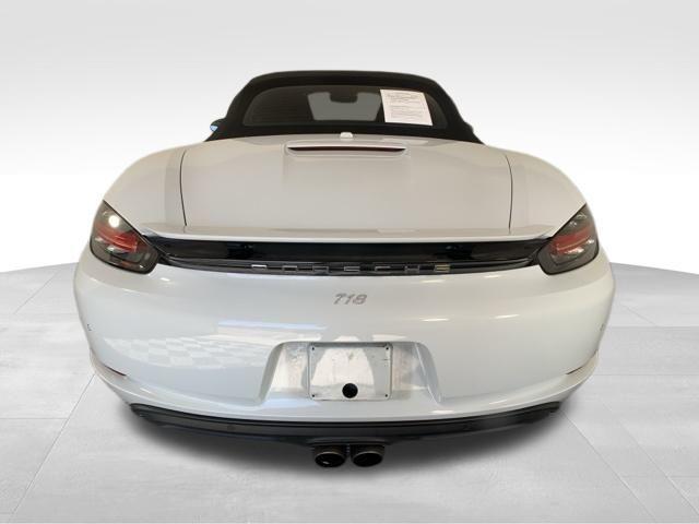 2017 porsche 718 boxster base