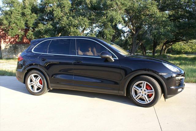 2011 porsche cayenne s