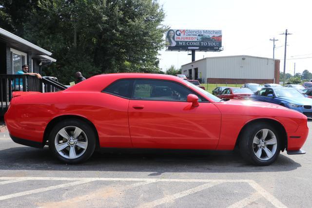 2019 dodge challenger sxt