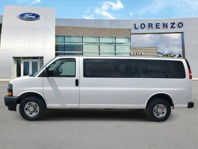 2022 chevrolet express 3500 ls