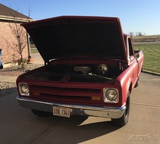 1967 chevrolet c10, 305 ci crate v8 engine, 4-spd manual transmission