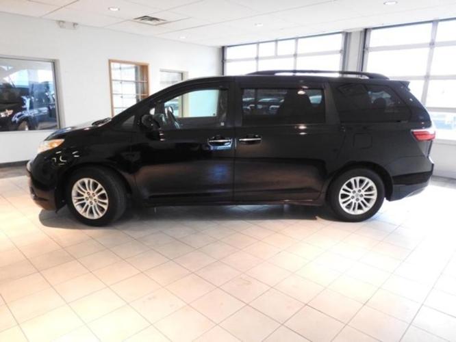 2015 toyota sienna limited premium 7-passenger limited premium 7-passenger 4dr mini-van for sale in hutchinson, kansas