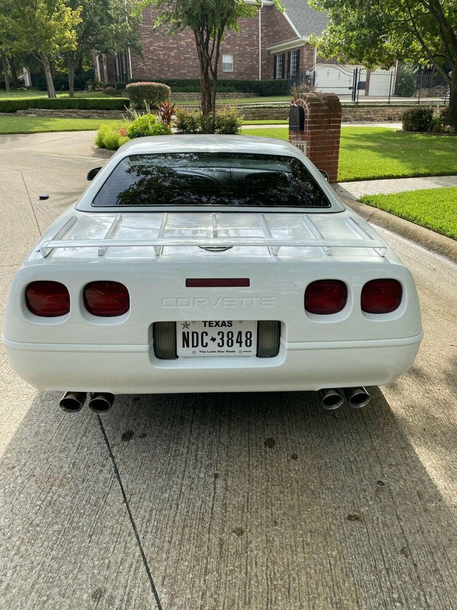 1993 chevrolet corvette convertible white rwd automatic
