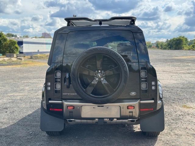 2021 land rover defender 110 x