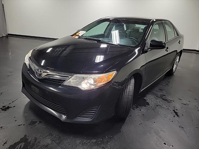 2012 toyota camry le