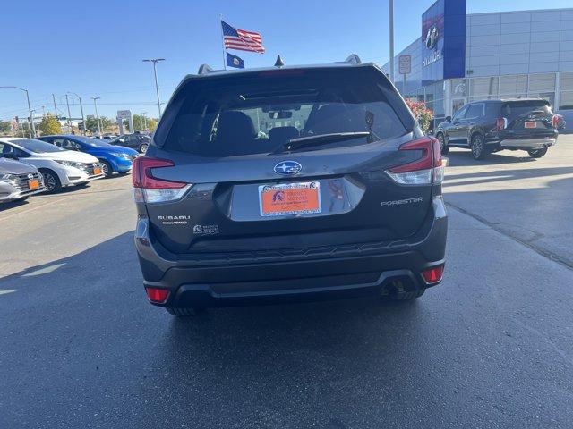 2021 subaru forester premium