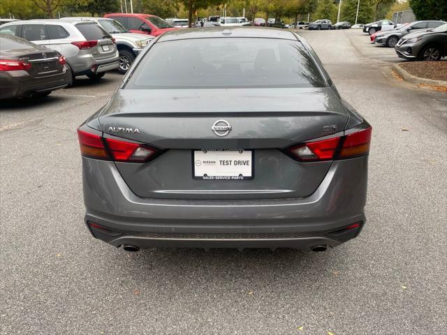 2020 nissan altima sr fwd