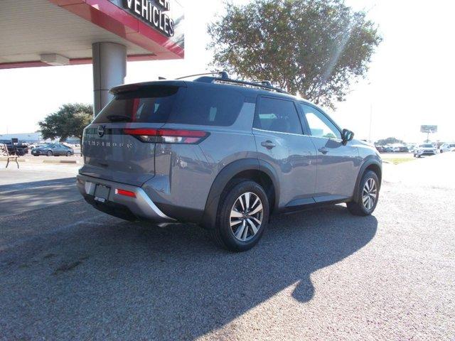 2023 nissan pathfinder sl