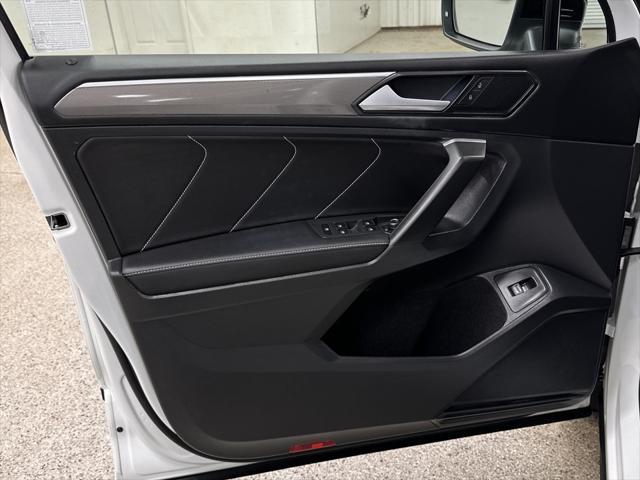 2024 volkswagen tiguan 2.0t se r-line black 4motion