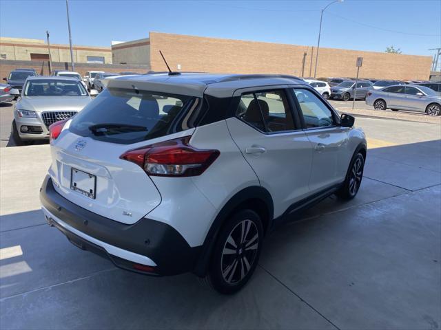 2020 nissan kicks sr