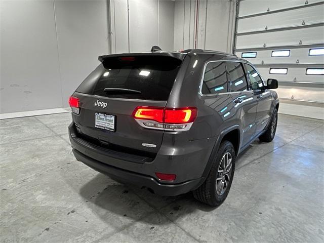 2020 jeep grand cherokee laredo
