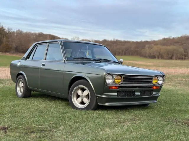 1972 datsun 510 green rwd manual