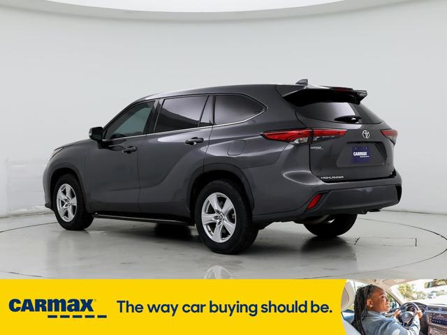 2021 toyota highlander le