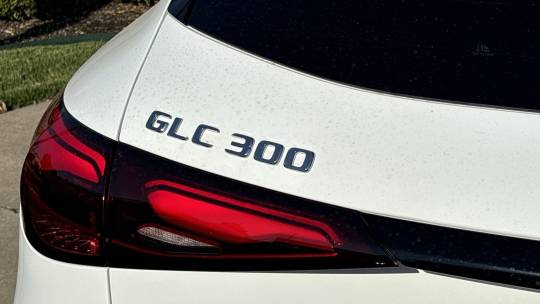 2025 Mercedes-Benz GLC