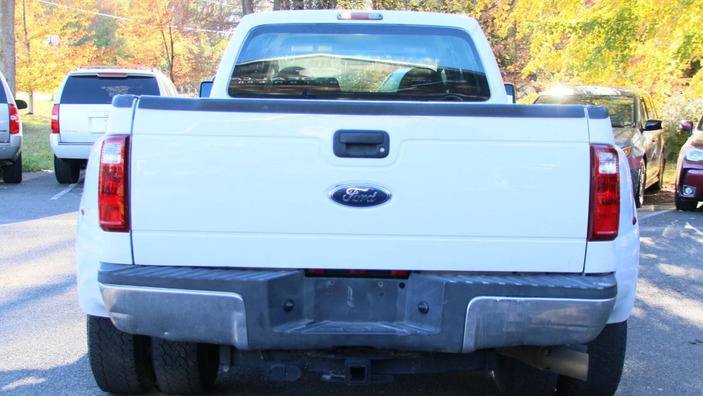 2010 ford f-350 super duty xl