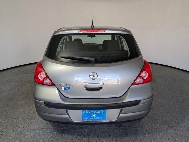 2011 nissan versa 1.8 s