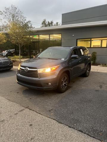 2016 toyota highlander xle