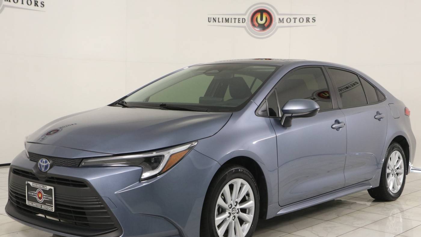 used 2023 toyota corolla hybrid le $21,500great deal 27,722 mi. location: elwood