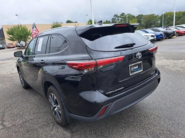 2022 toyota highlander xle