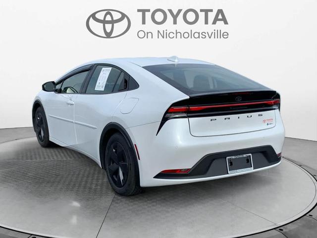 2024 toyota prius le