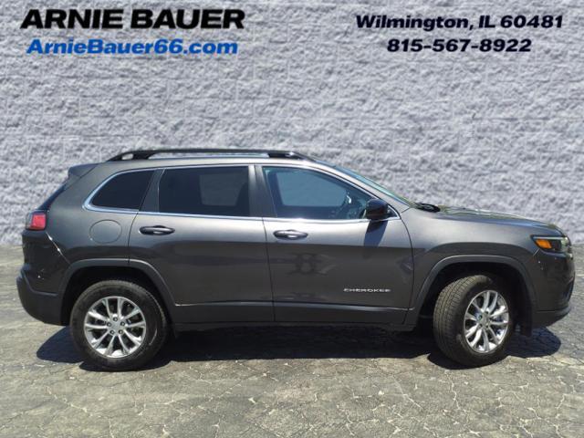 2022 jeep cherokee latitude lux