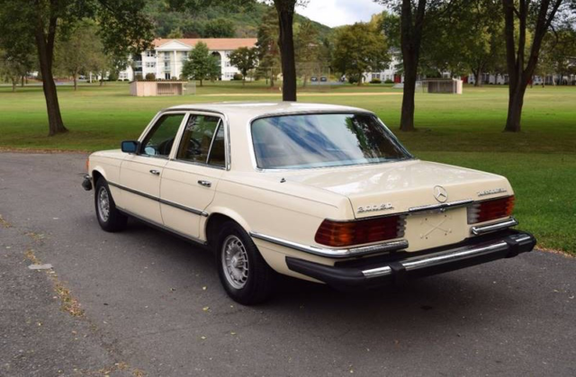 1979 mercedes-benz 300-class