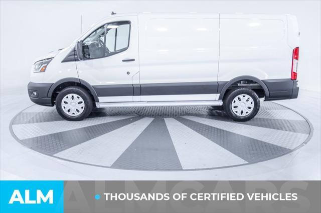 2023 ford transit-250 base