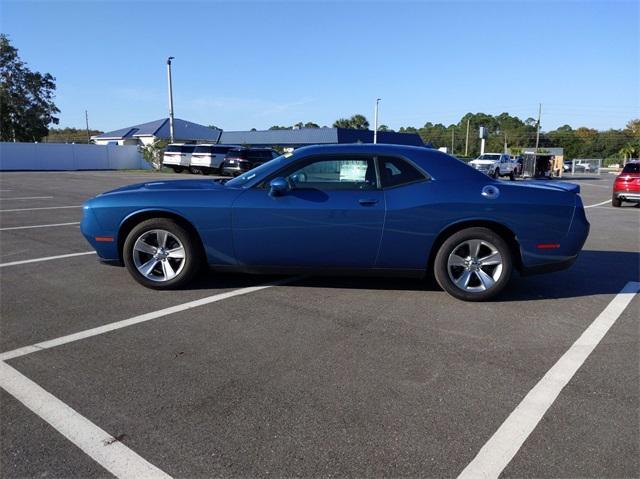 2021 dodge challenger sxt