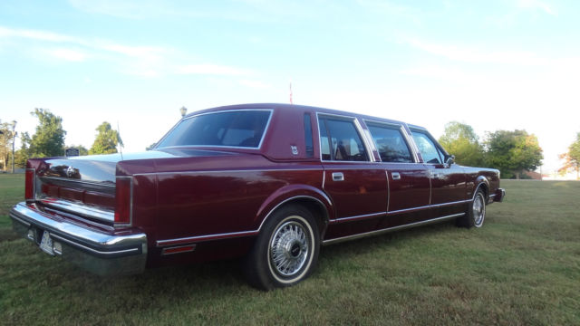 lincoln continental 6 door limo