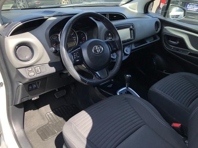 used 2017 toyota yaris se hatchback portland, or 97214 for sale in portland, oregon