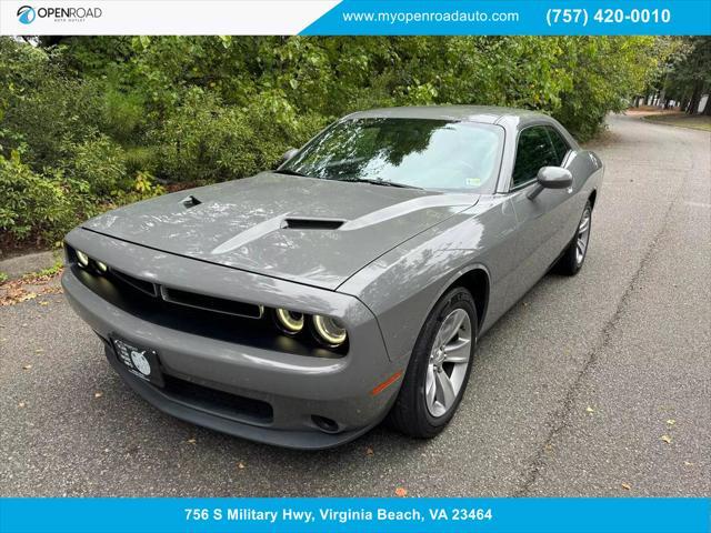 2017 dodge challenger sxt