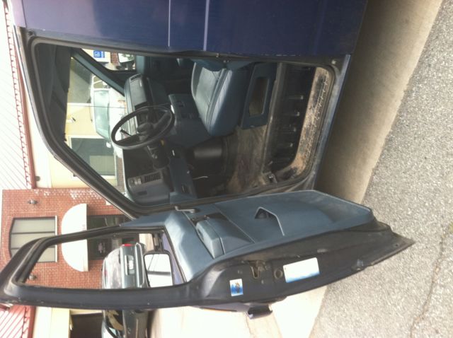 1991 gmc safari xt * under 10,000 original miles*