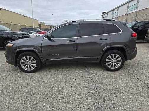2018 jeep cherokee overland in fdl, wisconsin