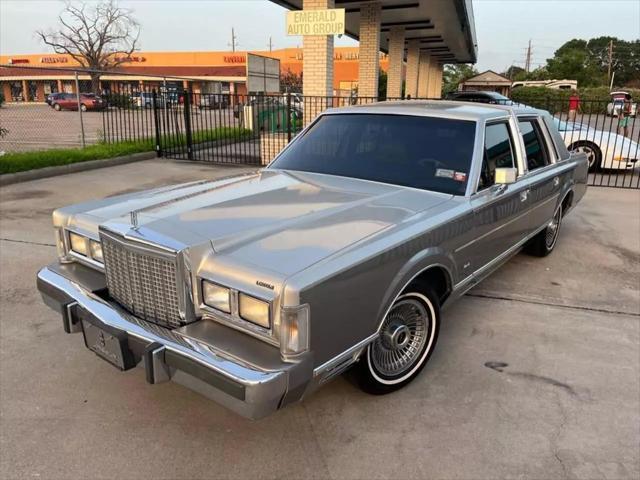 1987 lincoln town car cartier 4dr sedan