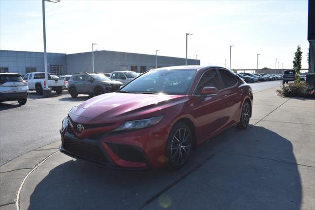 2021 toyota camry se