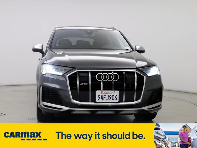 2022 audi sq7 premium plus