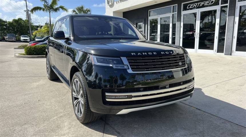 2023 land rover range rover p400 se lwb