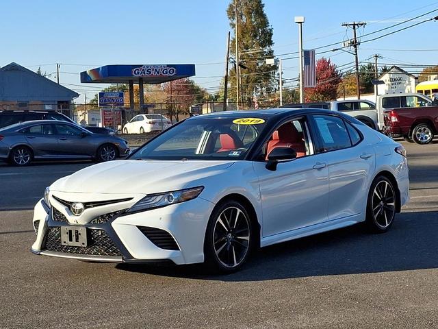 2019 toyota camry xse