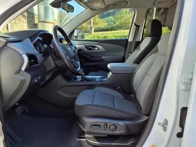 2021 chevrolet traverse lt cloth