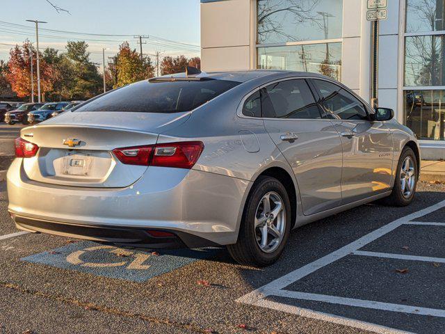 2017 chevrolet malibu 1ls