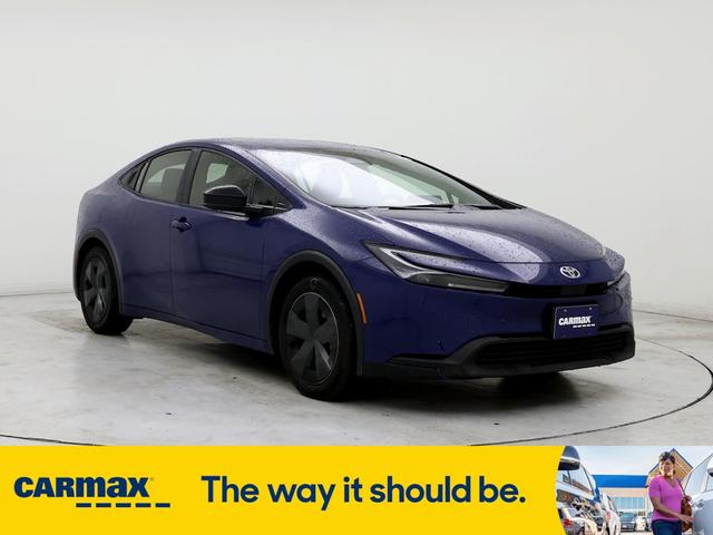 2023 toyota prius le