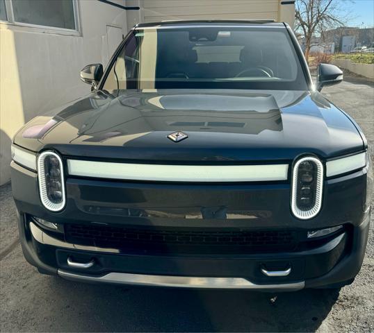 2022 rivian r1s launch edition